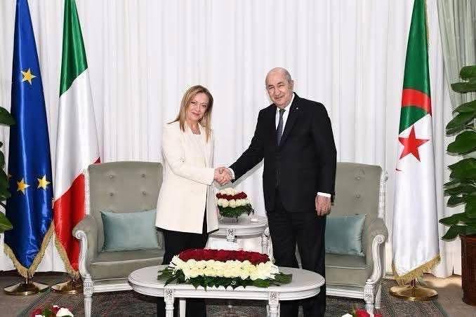 مكالمة هاتفية بين رئيس الجمهورية عبد المجيد تبون ورئيسة مجلس الوزراء الإيطالي
