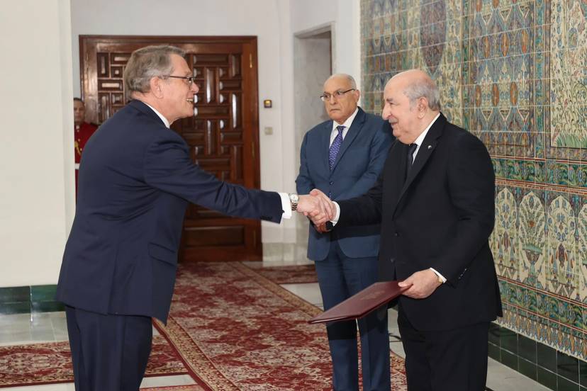 تلقى رئيس الجمهورية، السيد عبد المجيد تبون، أوراق اعتماد سفير مملكة إسبانيا لدى الجمهورية الجزائرية الديمقراطية الشعبية.